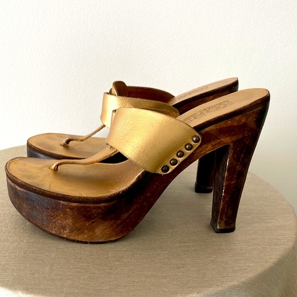Trendy wood platform sandals from Michael Kors - Picture 3 of 4